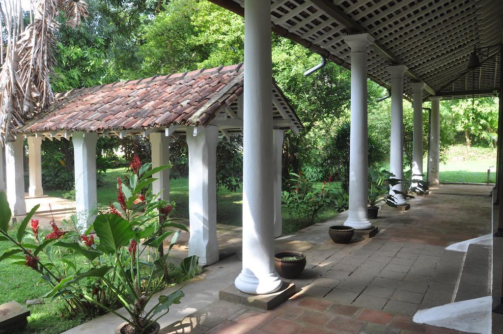 Atapattu Walawwa Villa กอลล์ ภายนอก รูปภาพ