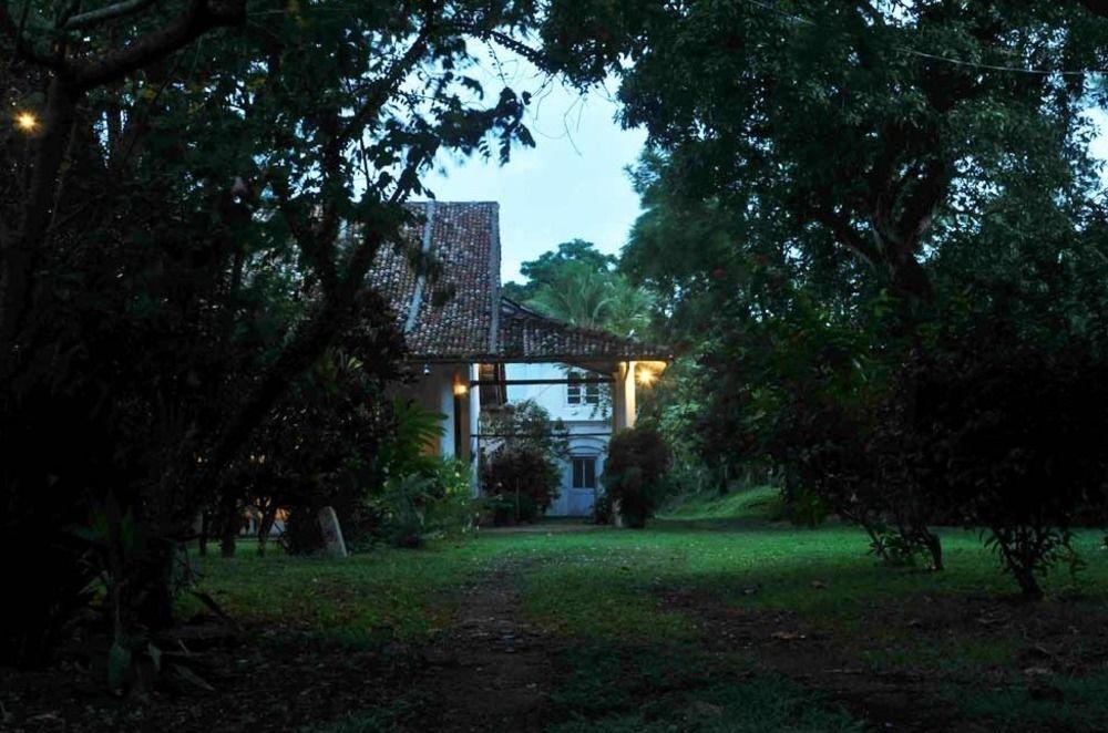 Atapattu Walawwa Villa กอลล์ ภายนอก รูปภาพ
